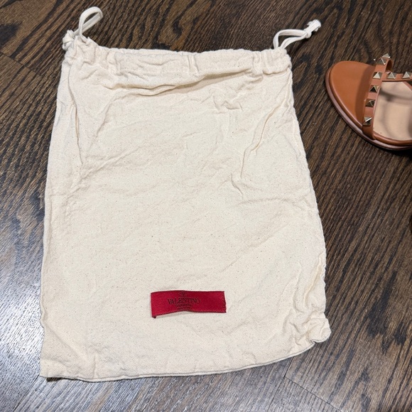 Valentino Garavani
Rockstud Caged Leather 90mm City High-Heel Sandals Size 37 - Picture 9 of 9